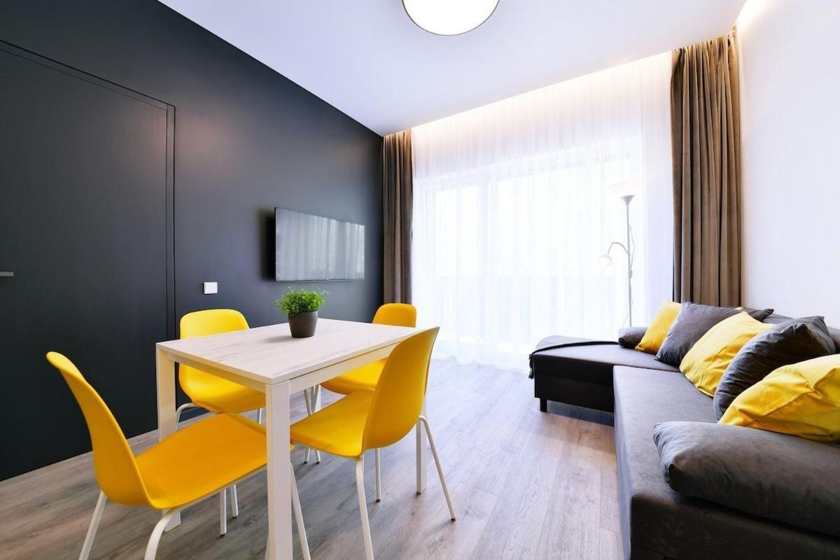 New Apartment In Good Location With Terrace Kaunas Kültér fotó